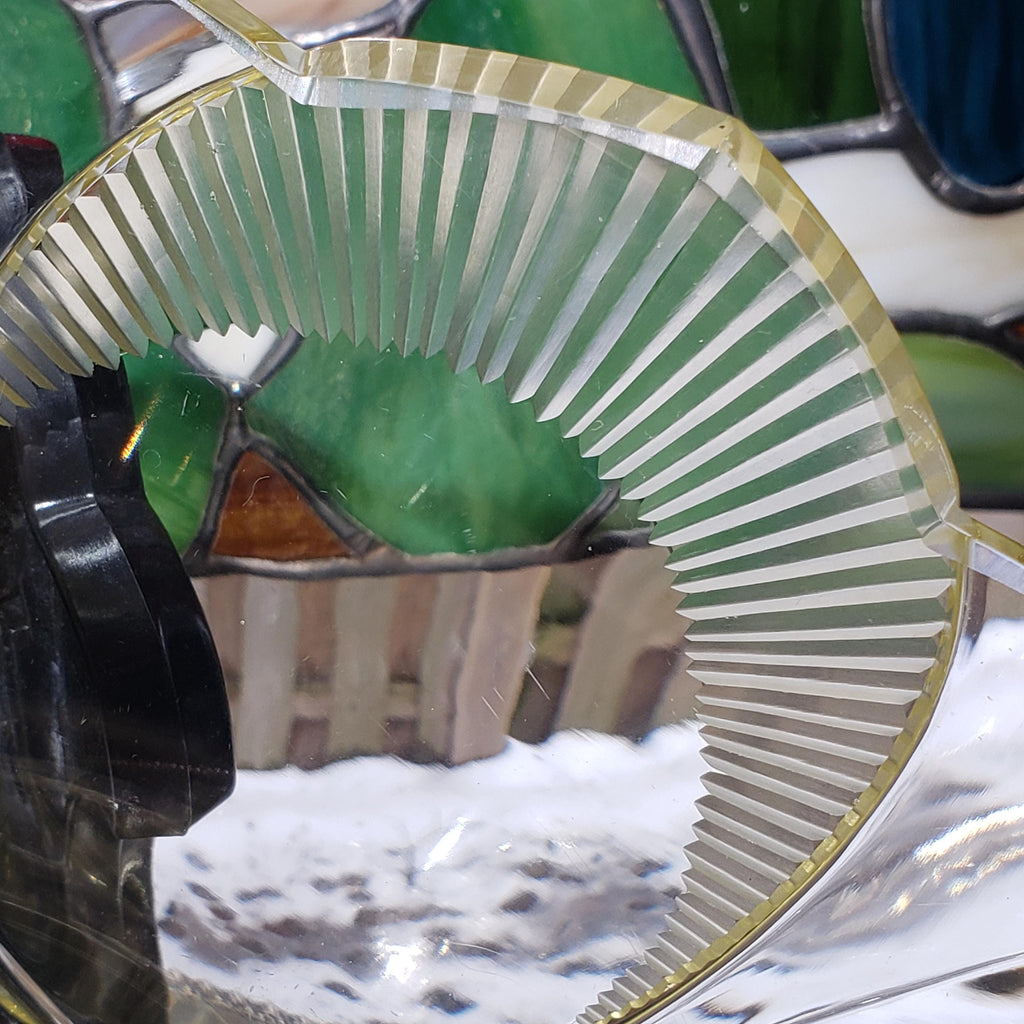 Art Deco Plate Set - Yellow Flower Shape Glassware