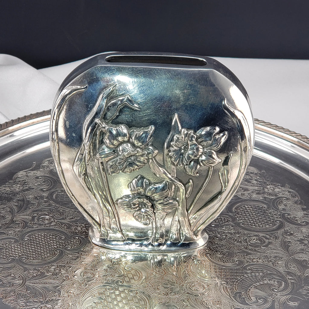 Seagull Pewter Vase - Daffodil Pattern ca 1992 - Made In Nova Scotia
