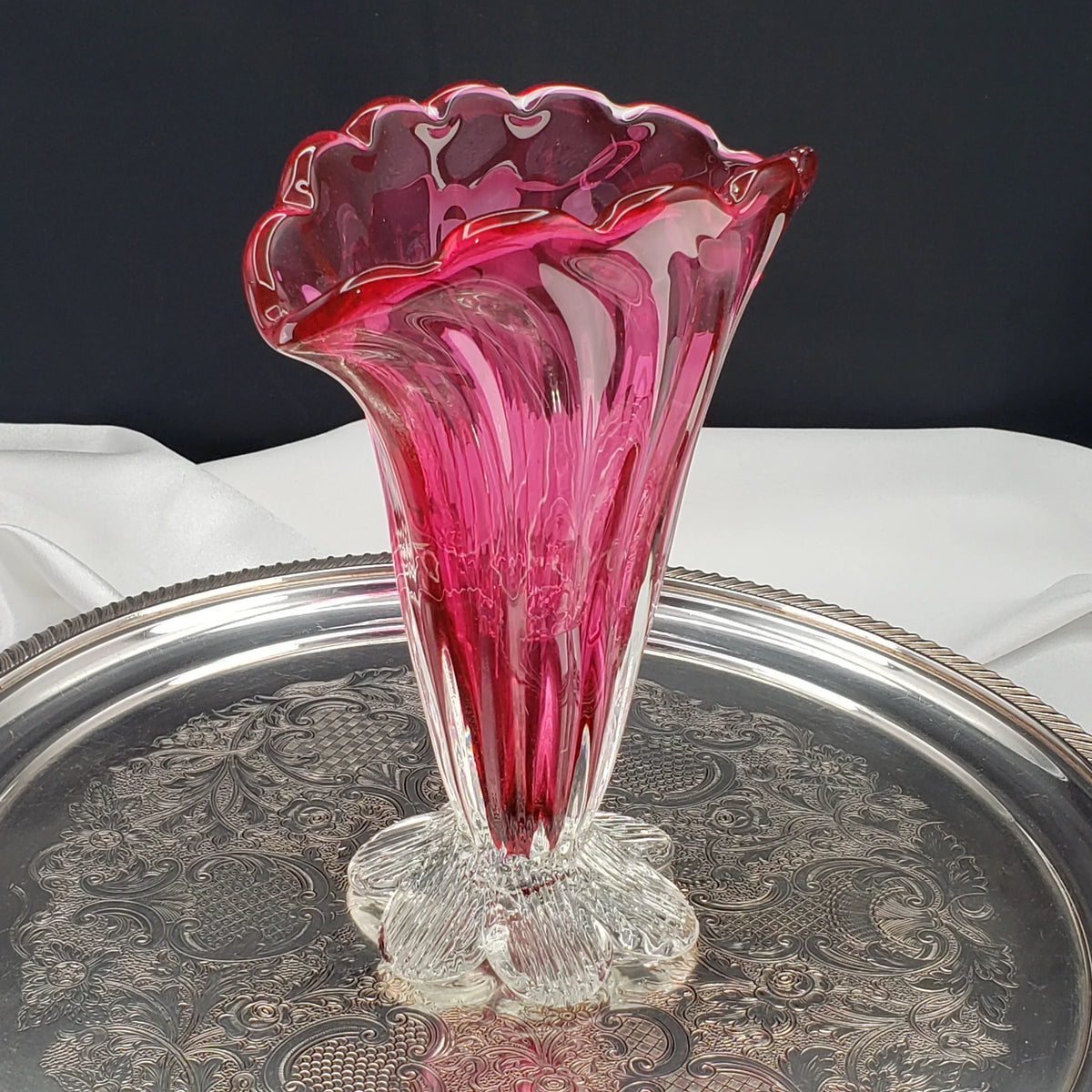 Vintage Rossi Cranberry Pink Glass Fan Vase - 1980s Decor
