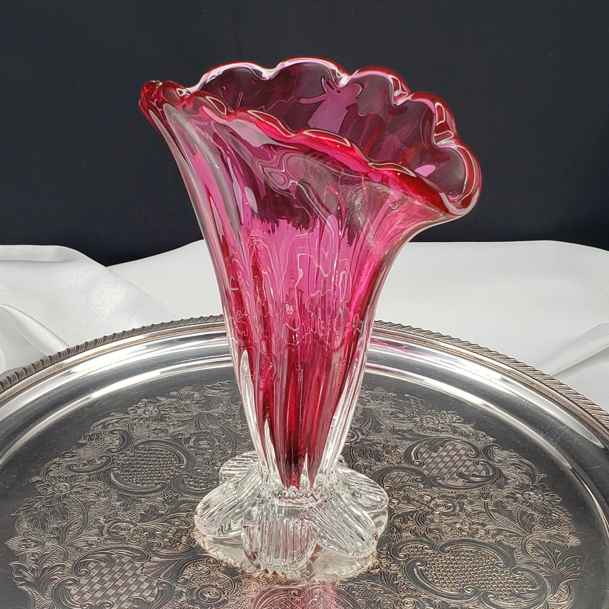 Vintage Rossi Cranberry Pink Glass Fan Vase - 1980s Decor