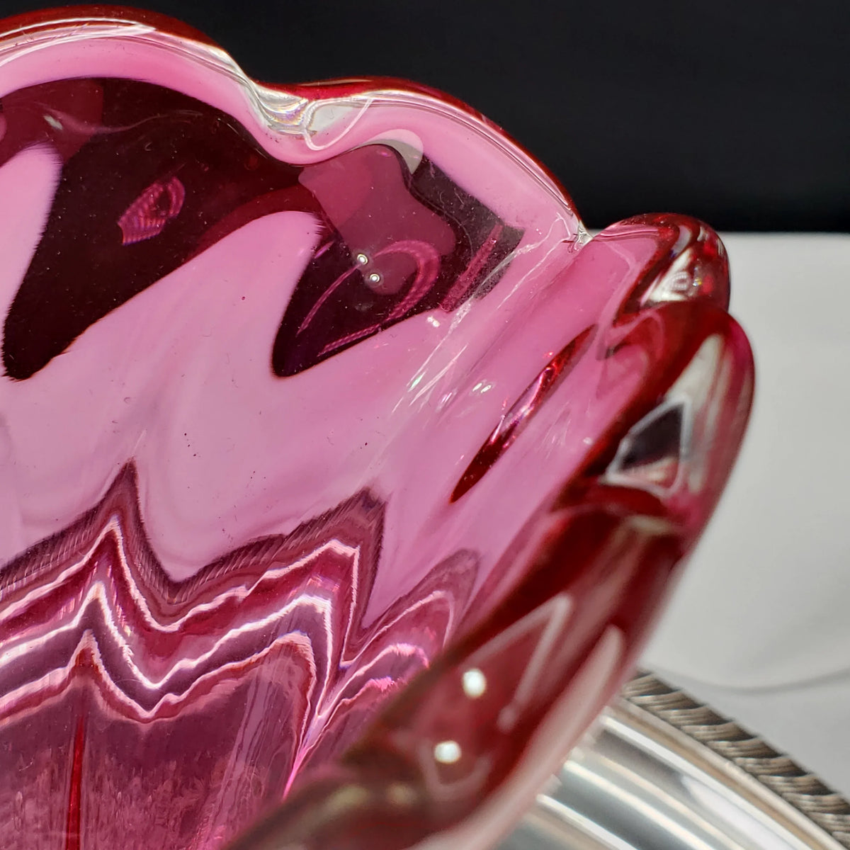 Vintage Rossi Cranberry Pink Glass Fan Vase - 1980s Decor