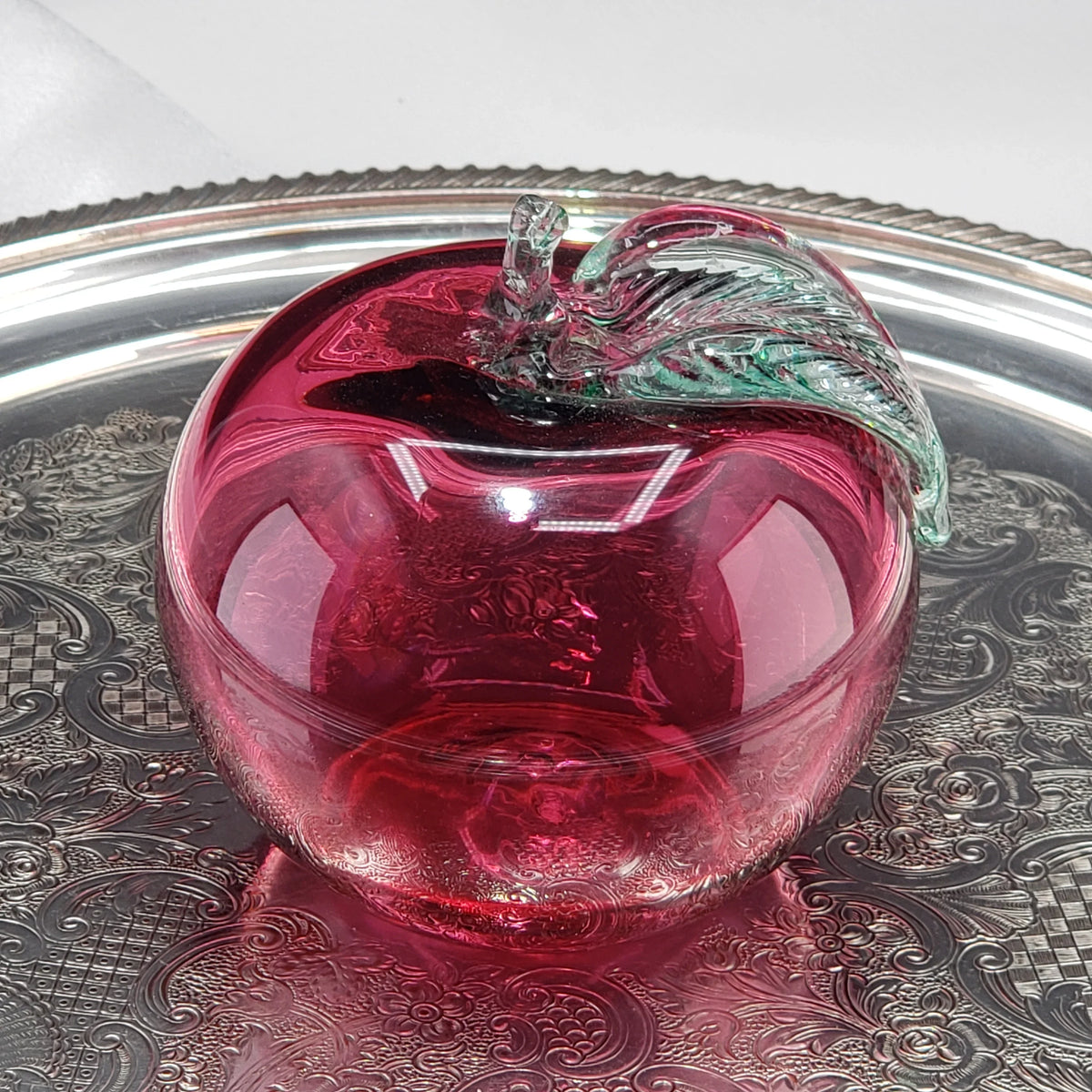 Pink Glass Apple - Rossi Glass Canada