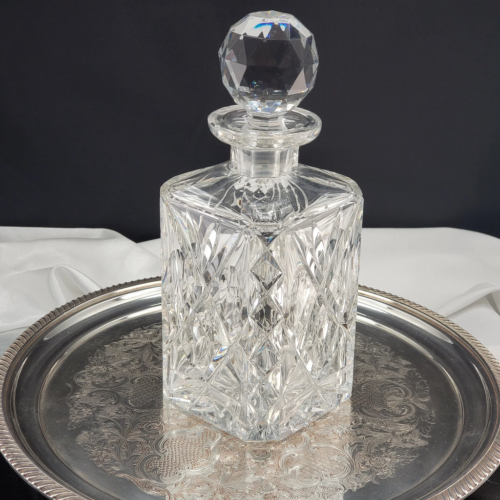 Vintage Cut Crystal Decanter – Deep Diamond Pattern with Thumbprints & Bevelled Corners – Faceted Stopper – Heavy Lead Crystal