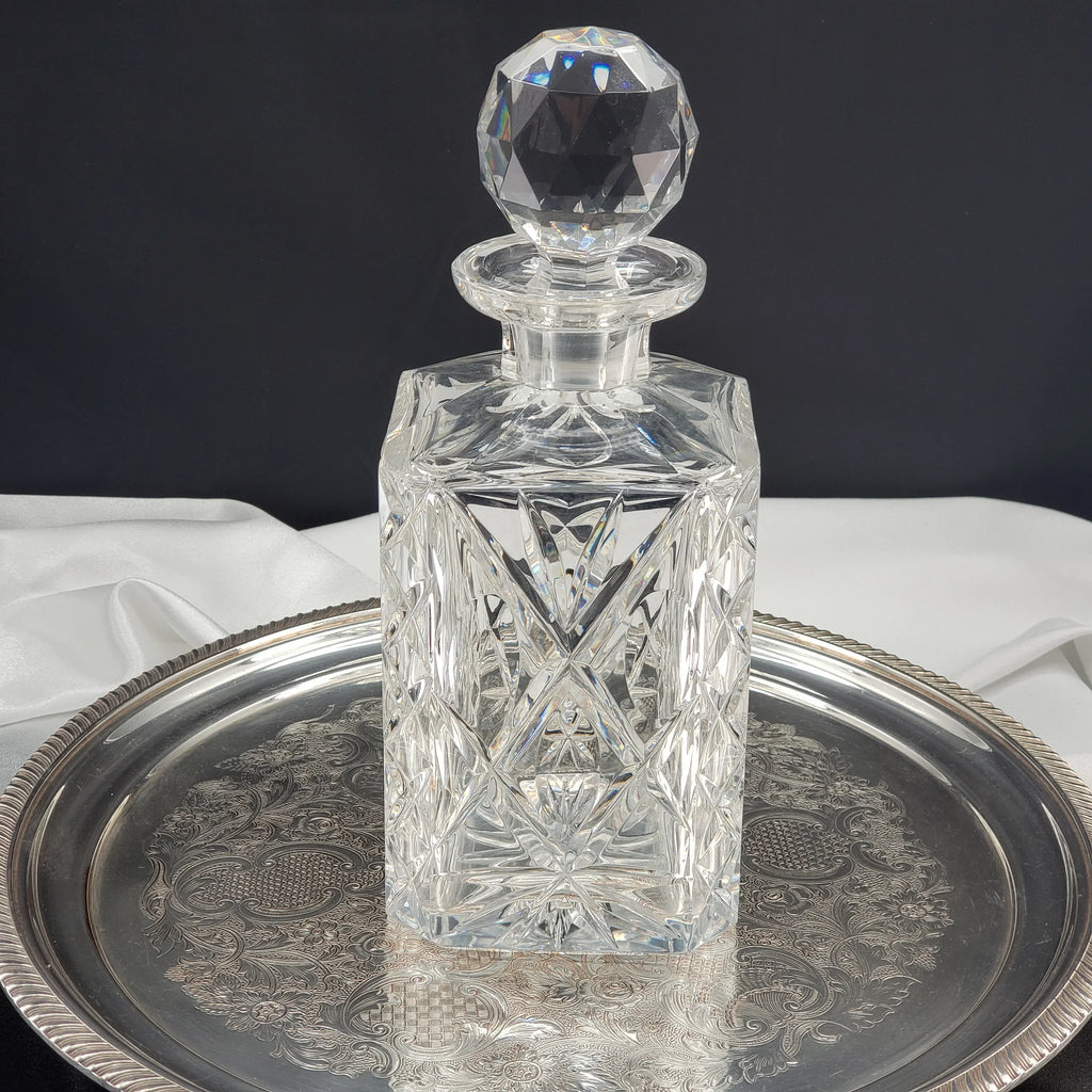 Vintage Cut Crystal Decanter – Deep Diamond Pattern with Thumbprints & Bevelled Corners – Faceted Stopper – Heavy Lead Crystal