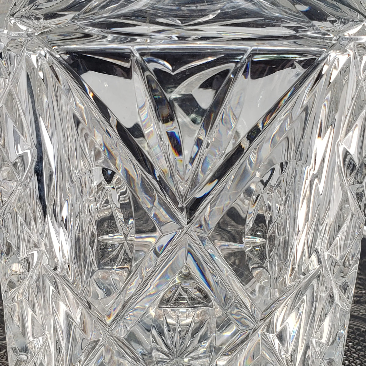 Vintage Cut Crystal Decanter – Deep Diamond Pattern with Thumbprints & Bevelled Corners – Faceted Stopper – Heavy Lead Crystal