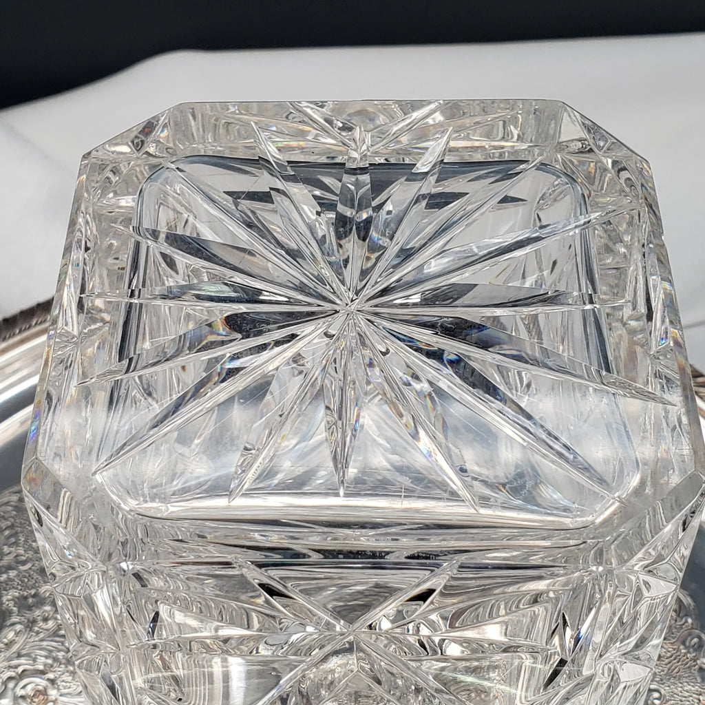 Vintage Cut Crystal Decanter – Deep Diamond Pattern with Thumbprints & Bevelled Corners – Faceted Stopper – Heavy Lead Crystal