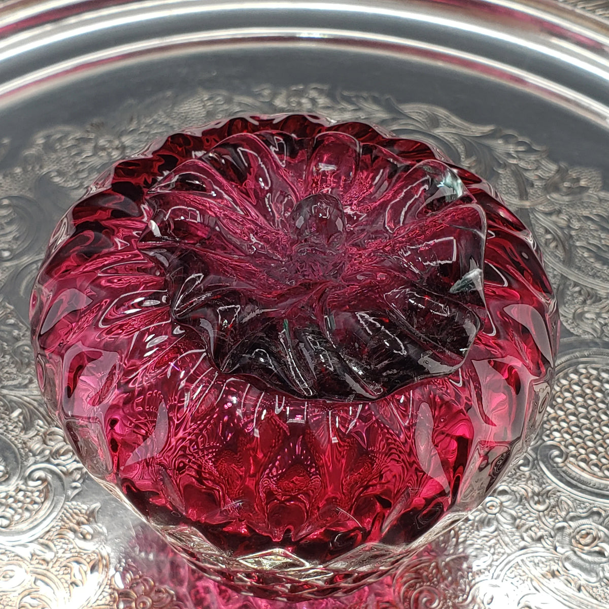 Vintage Rossi Hand Blown Cranberry Art Glass Strawberry Paperweight