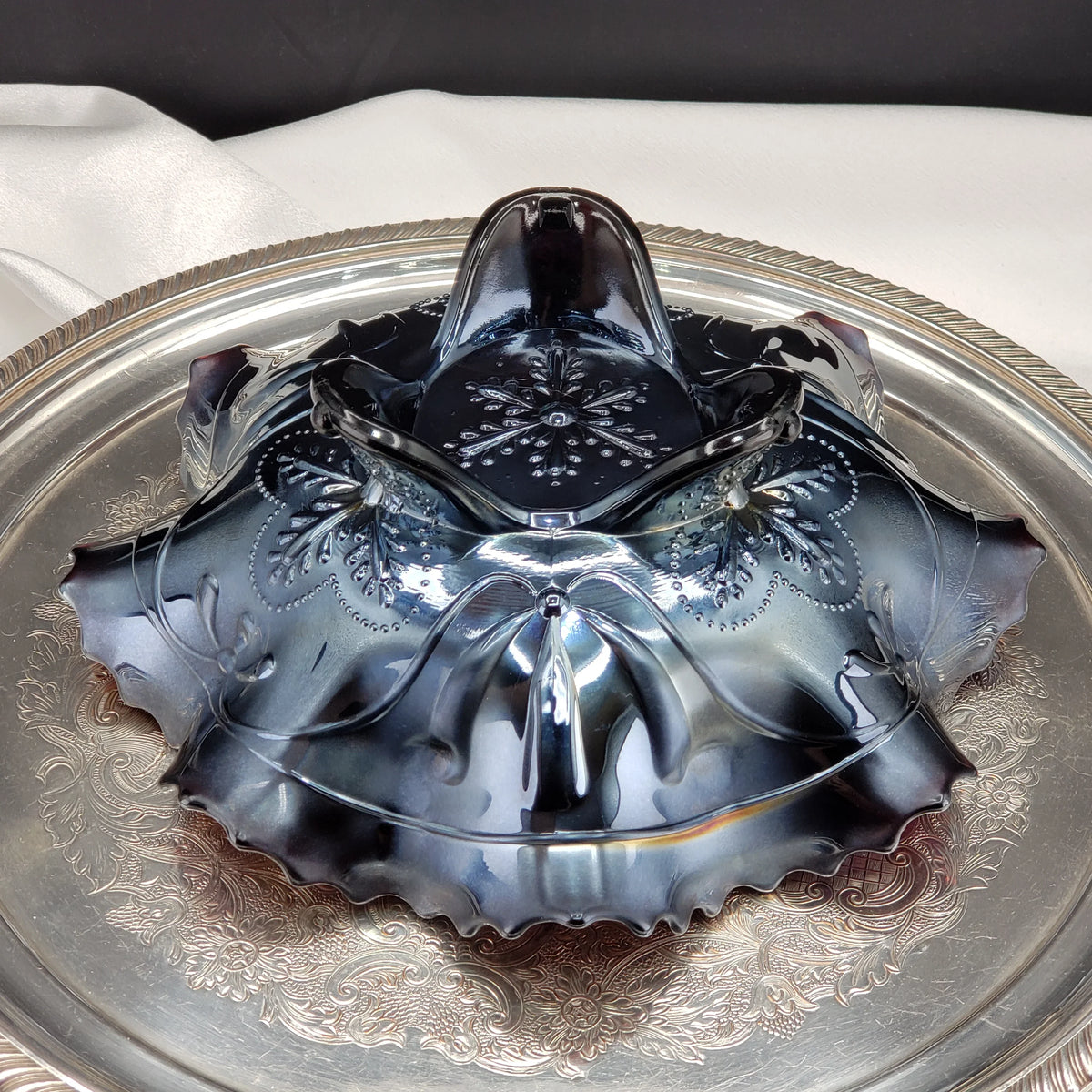 Antique Northwood Carnival Glass Bowl – Three Fruits Medallion Pattern