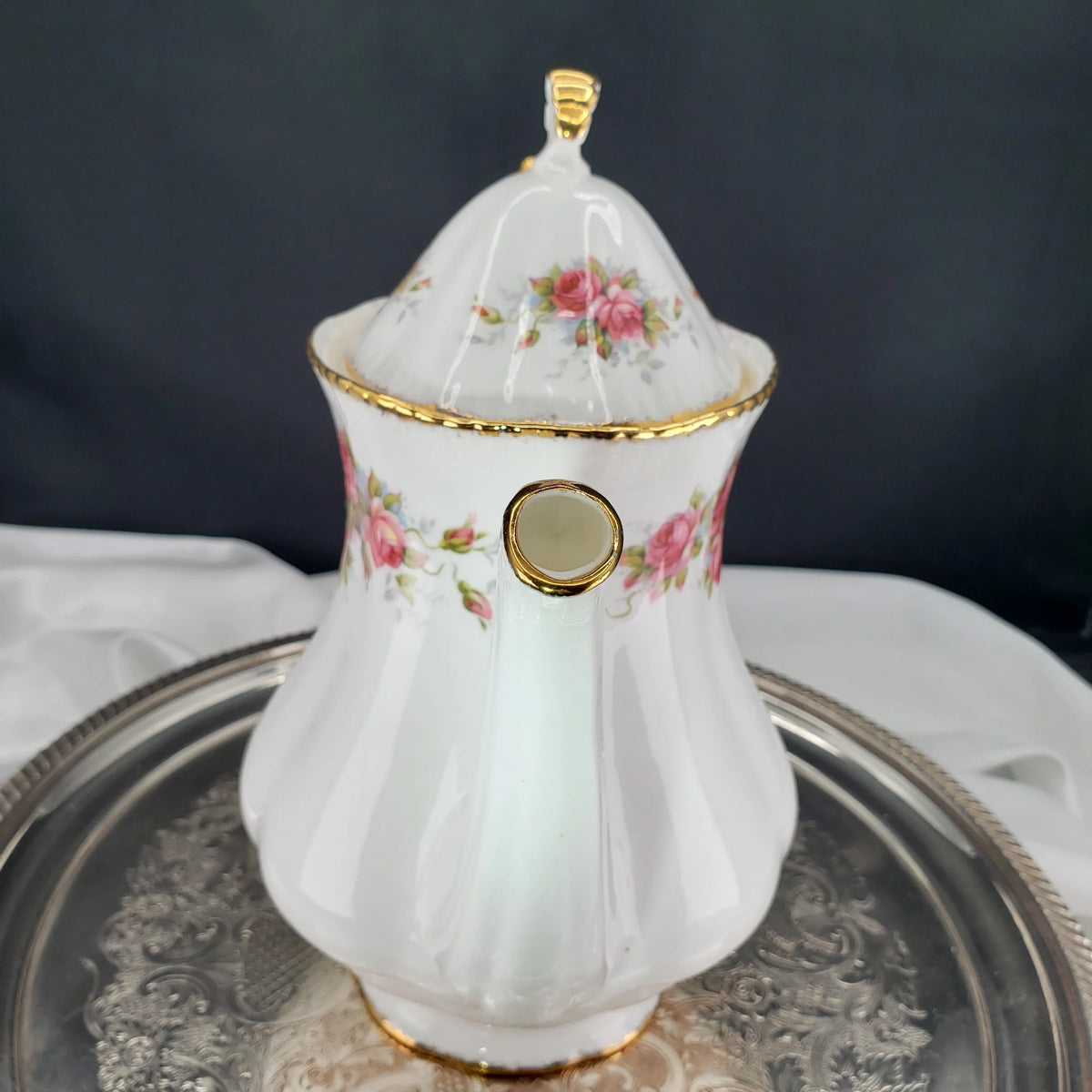 Paragon Elizabeth Rose Coffee Pot – Fine Bone China Floral Vintage Teapot