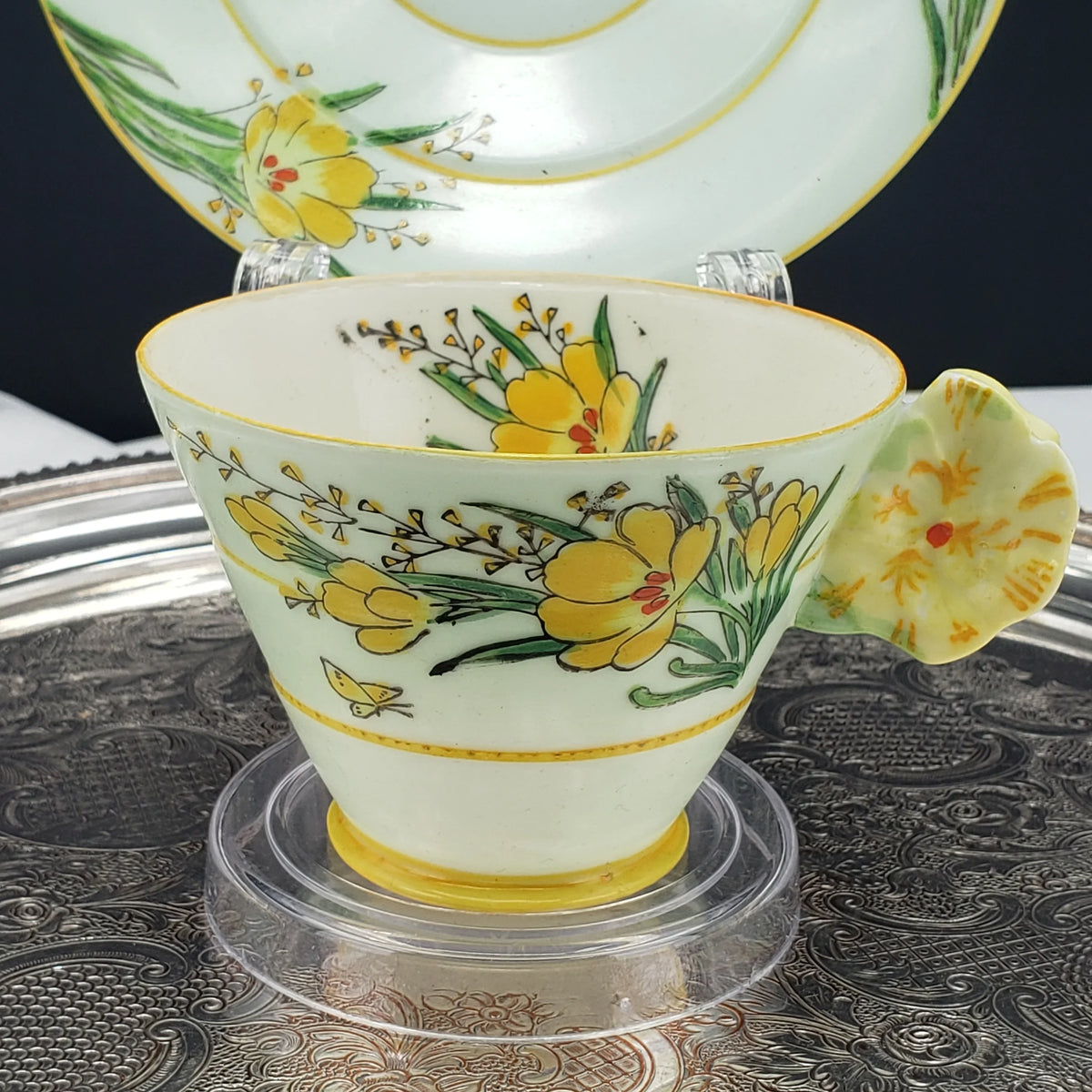 Vintage Pansy‑Handle Teacup & Saucer – Hand‑Painted, Unmarked Paragon Style (Yellow)