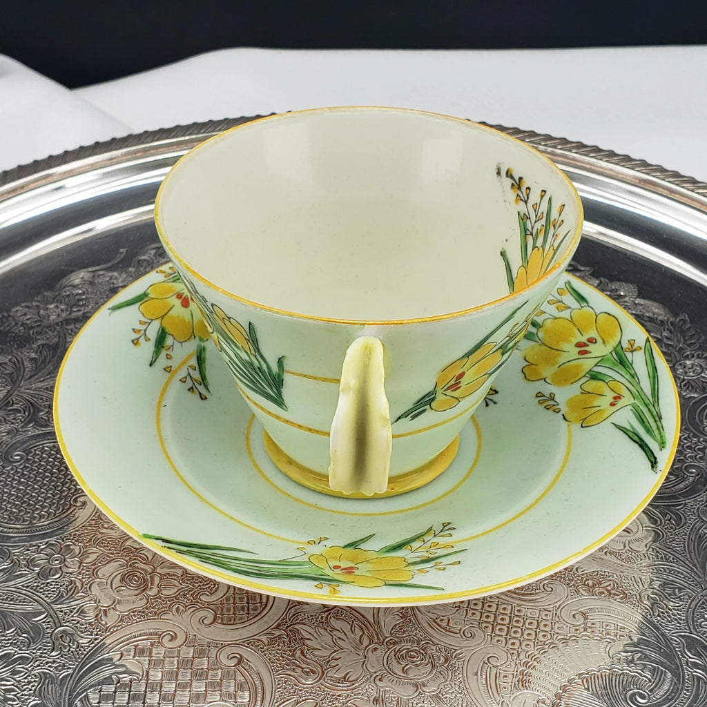 Vintage Pansy‑Handle Teacup & Saucer – Hand‑Painted, Unmarked Paragon Style (Yellow)