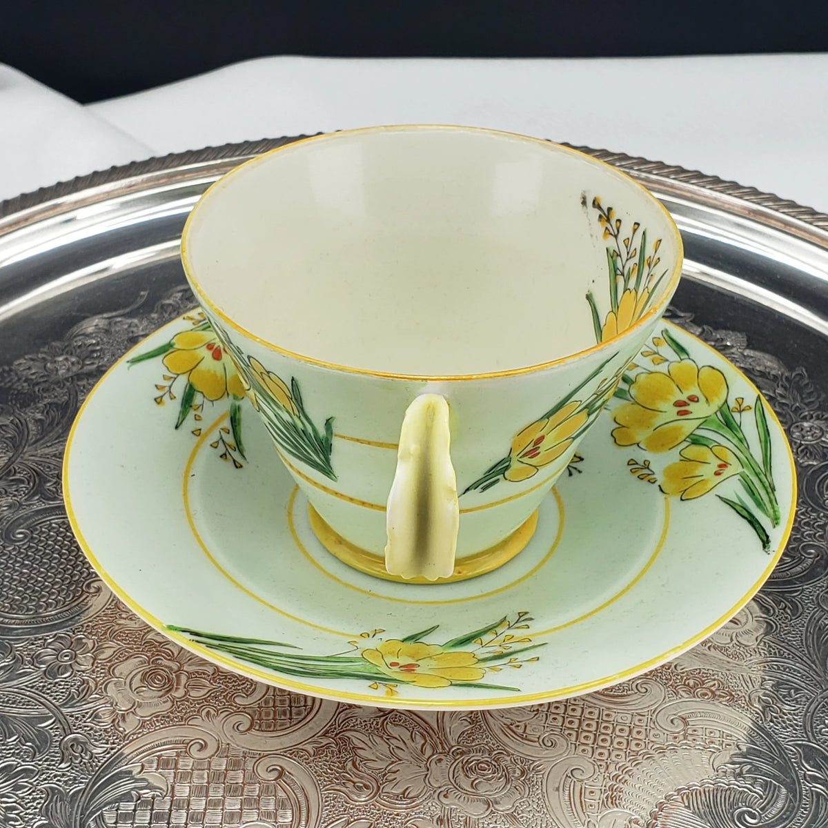 Vintage Pansy‑Handle Teacup & Saucer – Hand‑Painted, Unmarked Paragon Style (Yellow)