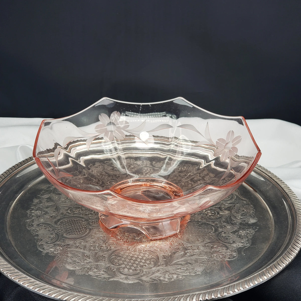Pink Glass Fruit Bowl