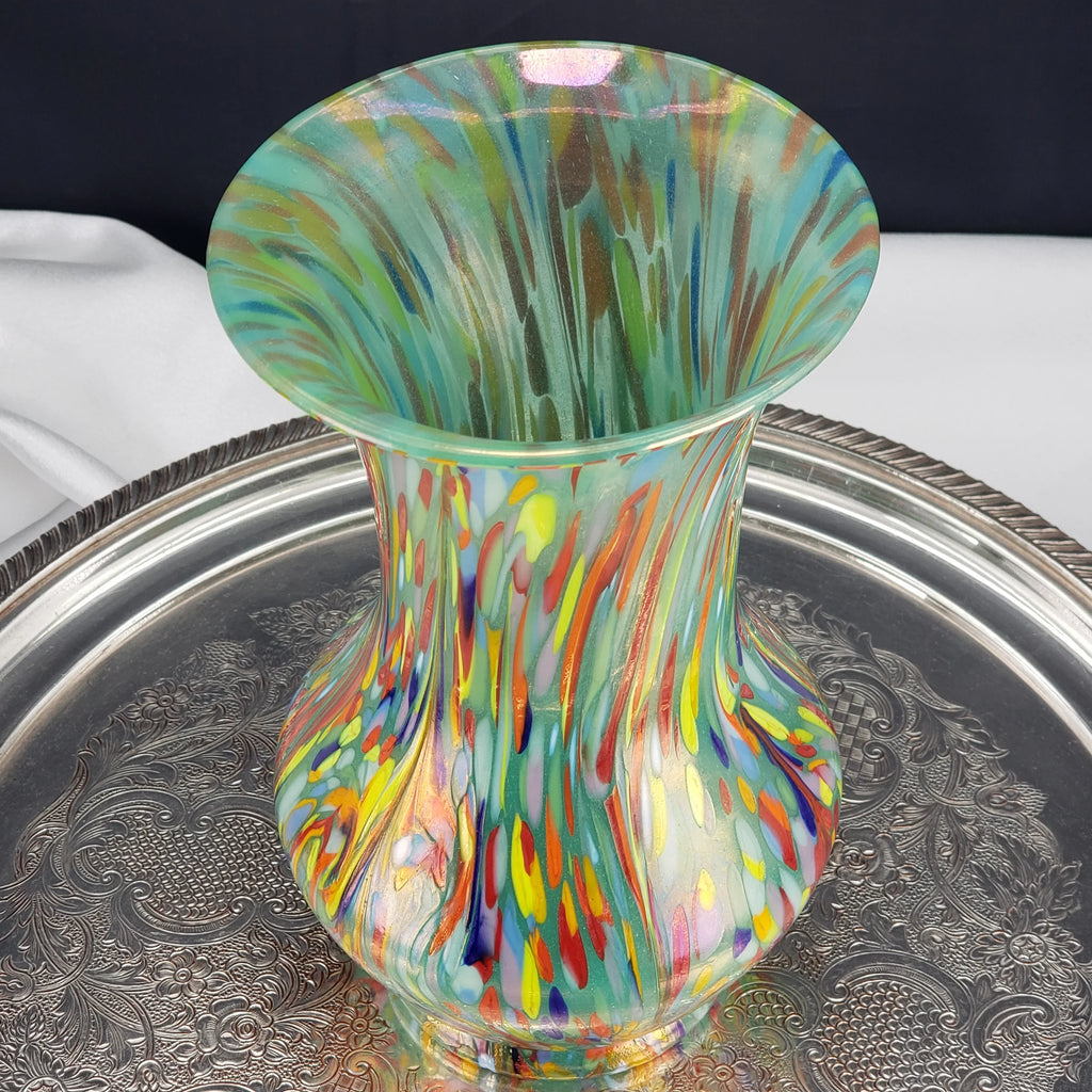 Loetz Ausführung 237 Art Nouveau Vase – Jade Green UV Reactive Glass – Czechoslovakia ca. 1925