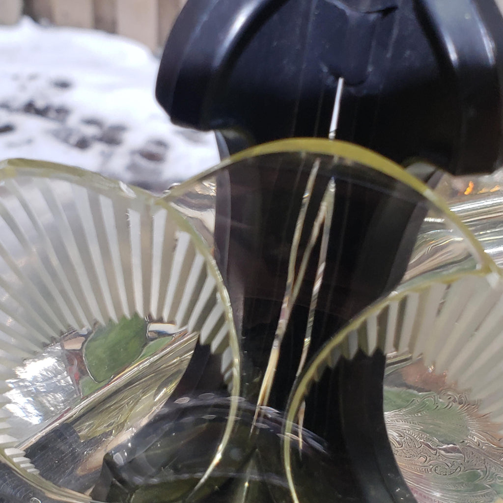 Art Deco Plate Set - Yellow Flower Shape Glassware