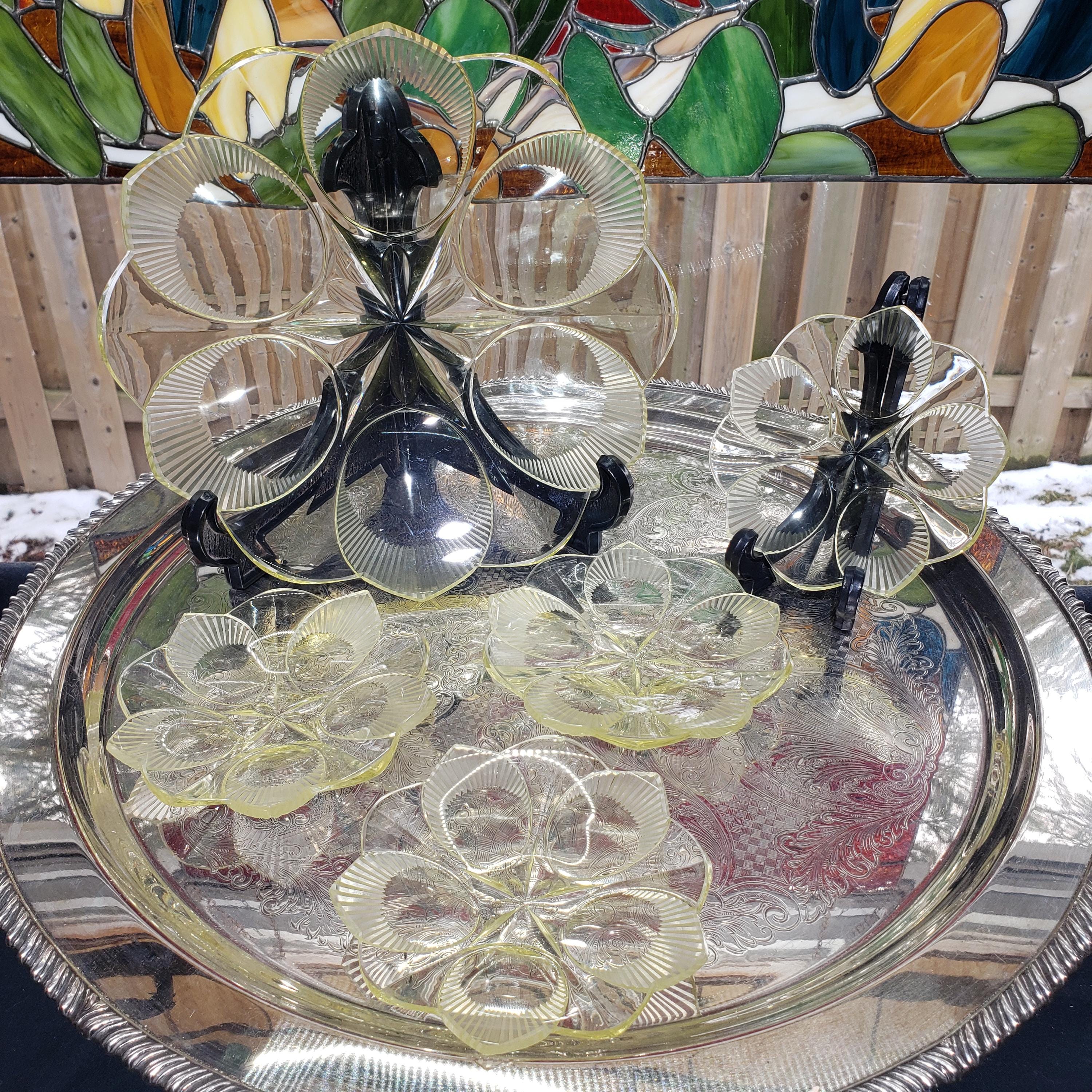Art Deco Plate Set - Yellow Flower Shape Glassware