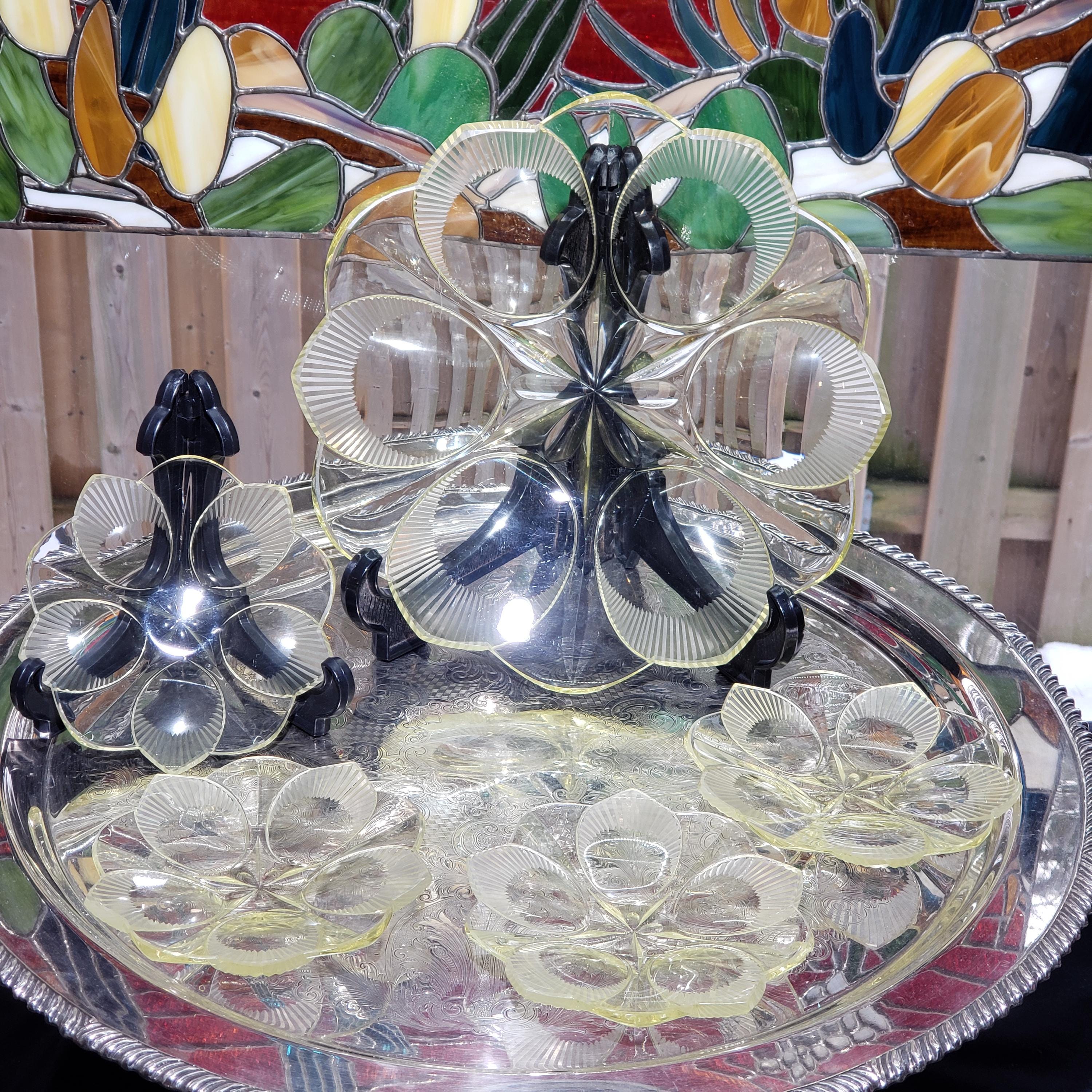 Art Deco Plate Set - Yellow Flower Shape Glassware