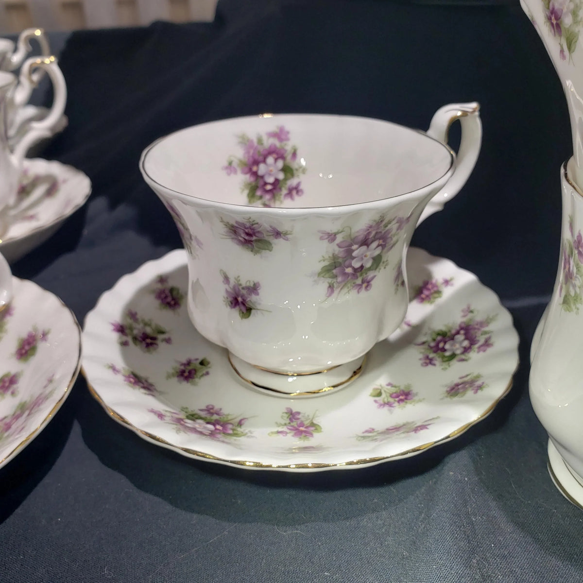Royal Albert Sweet Violets Dinnerware (47 Pieces, Service for Four)