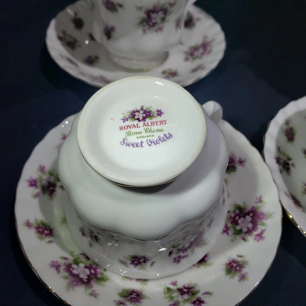Royal Albert Sweet Violets Dinnerware (47 Pieces, Service for Four)
