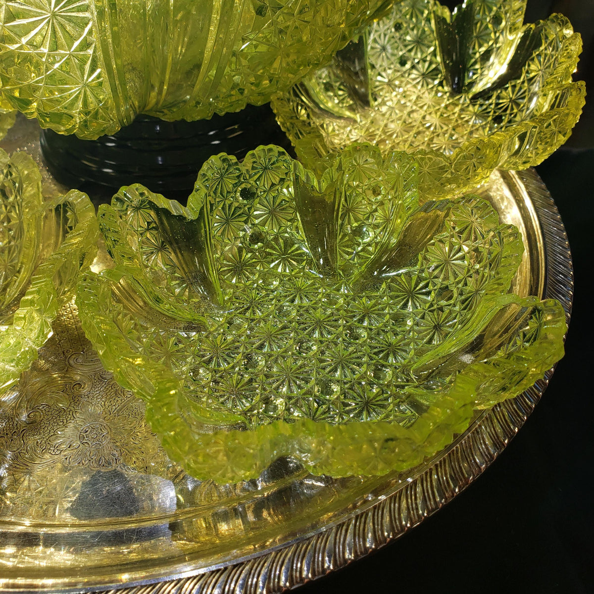 Uranium Glass Berry Bowl Set: Daisy Button Vaseline Glass (Victorian Era)