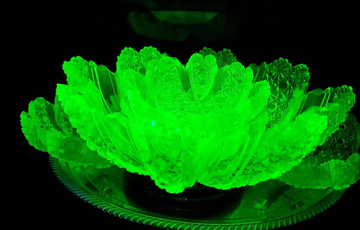 Uranium Glass Berry Bowl Set: Daisy Button Vaseline Glass (Victorian Era)