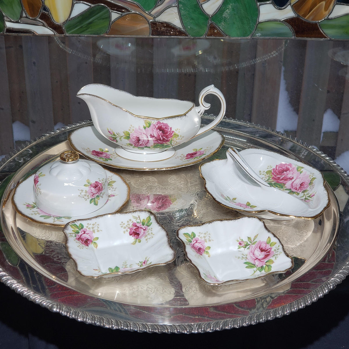 Royal Albert Porcelain Set, American Beauty Pink Rose (Gravy Boat & Plates)