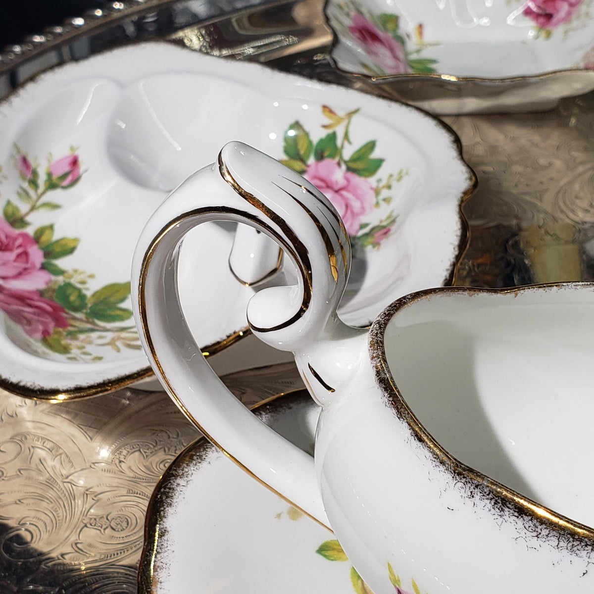 Royal Albert Porcelain Set, American Beauty Pink Rose (Gravy Boat & Plates)
