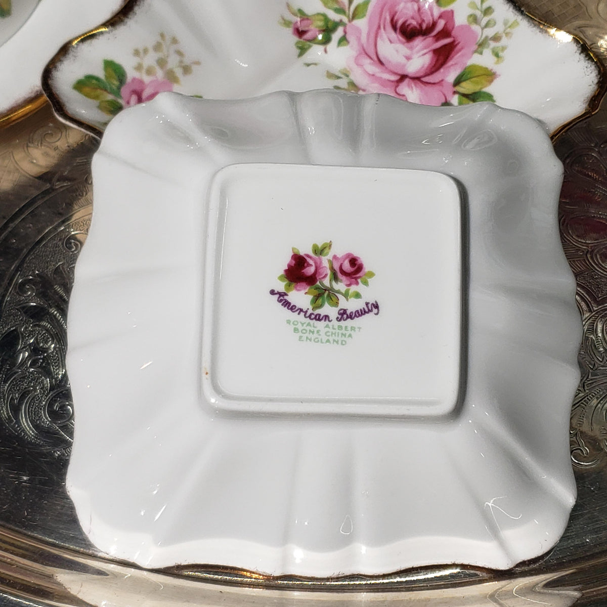 Royal Albert Porcelain Set, American Beauty Pink Rose (Gravy Boat & Plates)