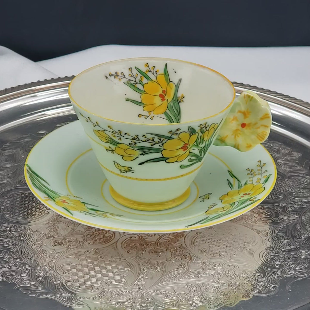 Vintage Pansy‑Handle Teacup & Saucer – Hand‑Painted, Unmarked Paragon Style (Yellow)