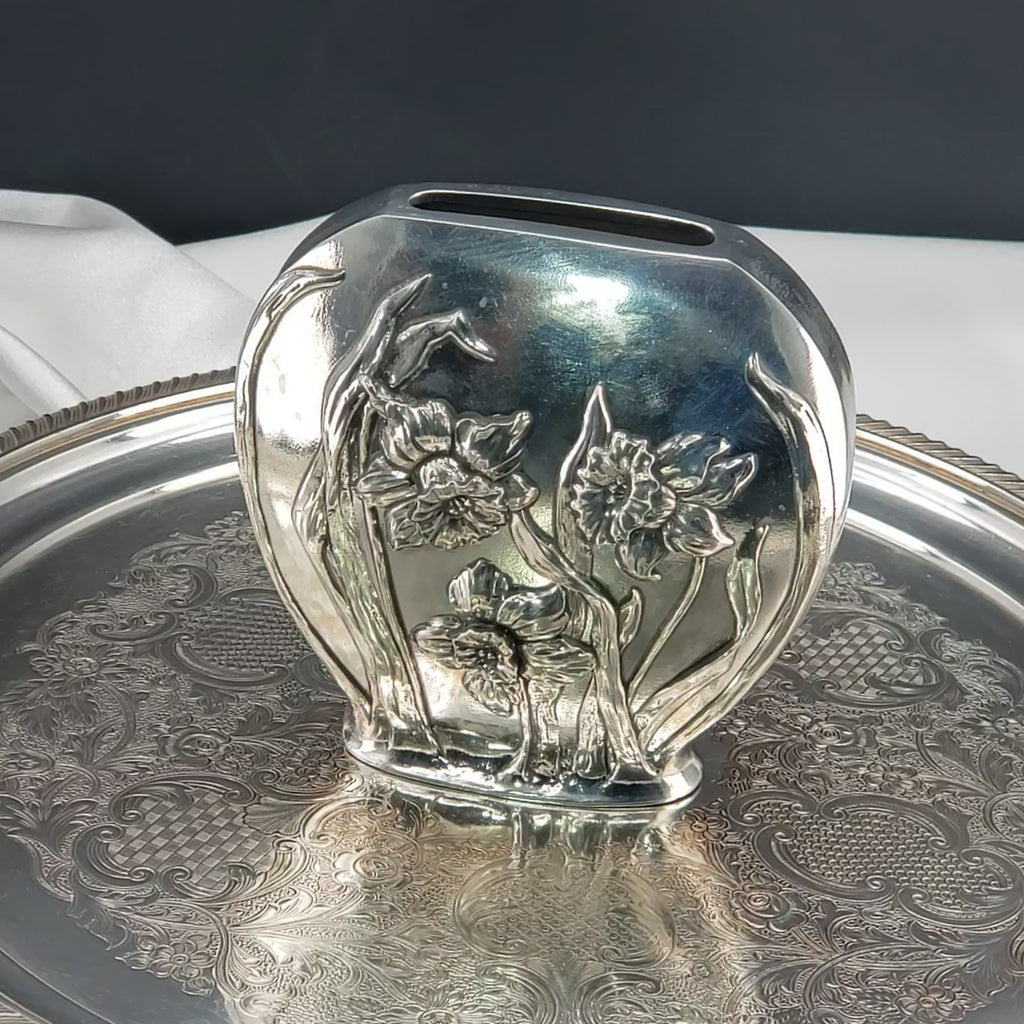 Seagull Pewter Vase - Daffodil Pattern ca 1992 - Made In Nova Scotia