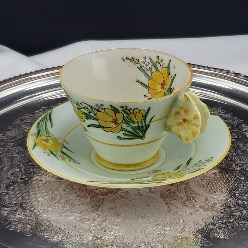 Vintage Pansy‑Handle Teacup & Saucer – Hand‑Painted, Unmarked Paragon Style (Yellow)